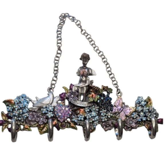 Rare Kirks Folly Forget Me Not 5 Hook Jewelry Hanger Wall Cherub Rhinestone - Picture 1 of 10